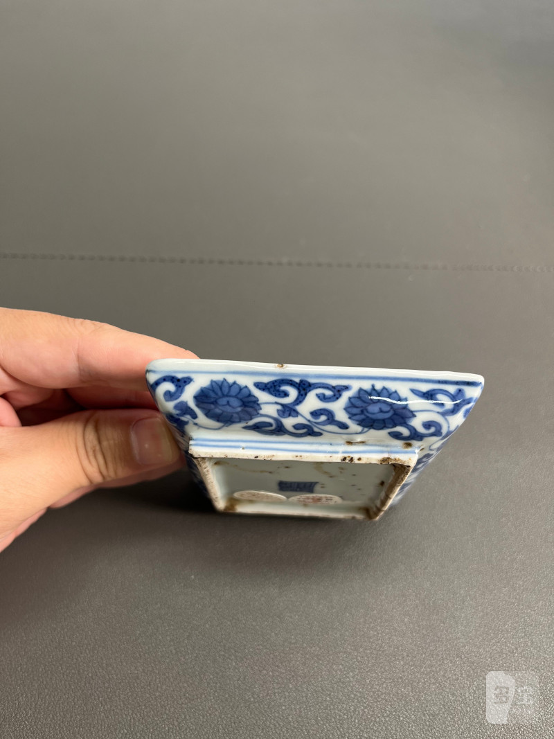 明万历  青花开光花鸟纹四方小碟（一对） - 图10